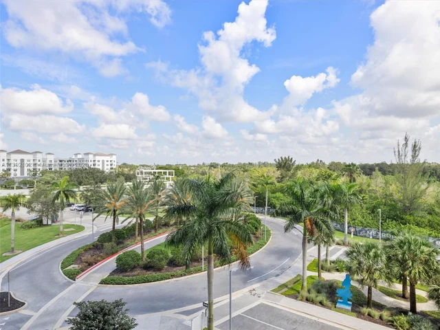2000 Metropica Way # 502, Sunrise FL 33323