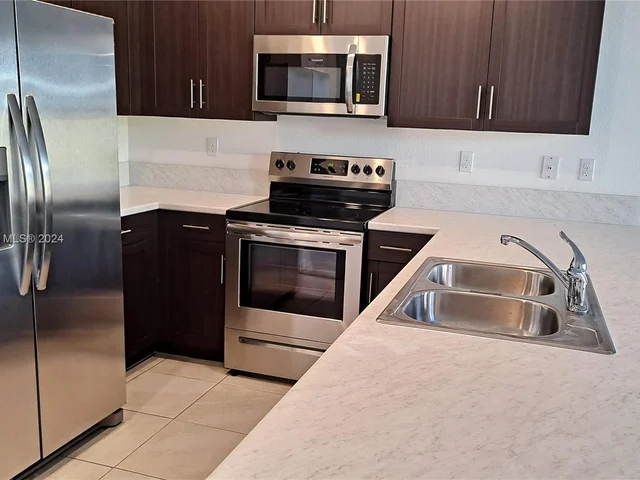 11809 SW 245th Ter, Miami FL 33032