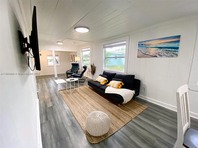 342 NW 7th Ave, Delray Beach FL 33444