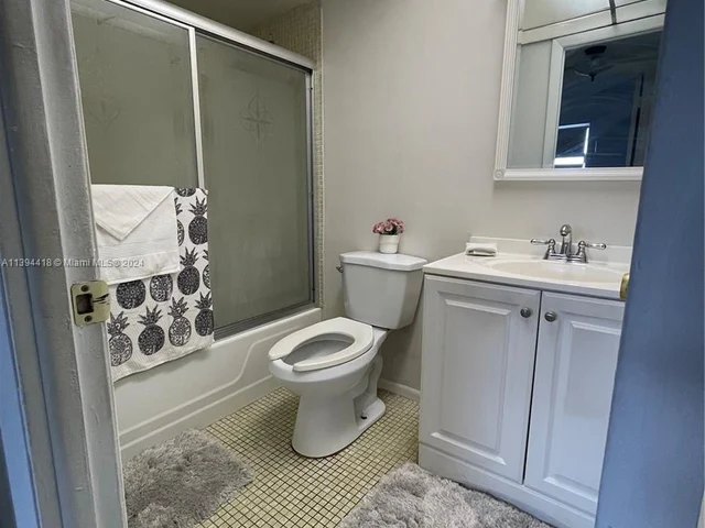 8345 Sunrise Lakes Blvd # 309, Sunrise FL 33322