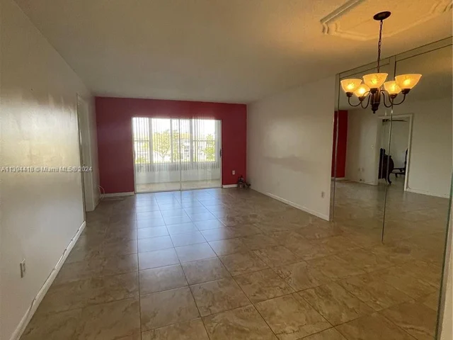 8345 Sunrise Lakes Blvd # 309, Sunrise FL 33322