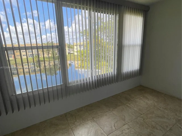 8345 Sunrise Lakes Blvd # 309, Sunrise FL 33322