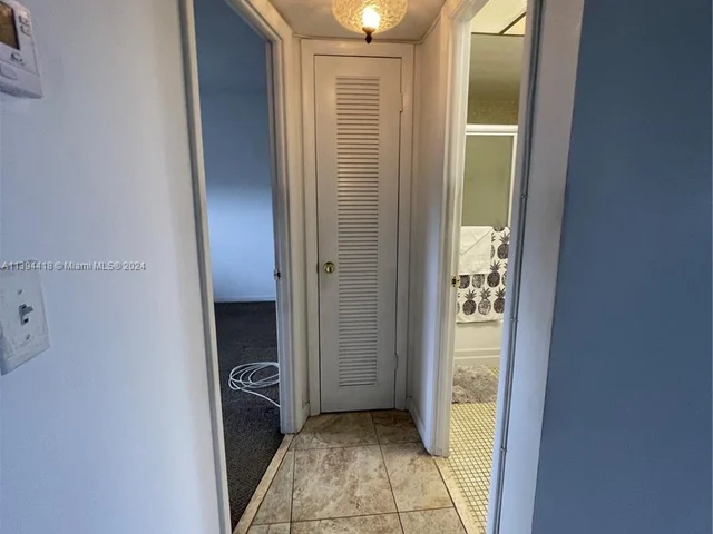 8345 Sunrise Lakes Blvd # 309, Sunrise FL 33322