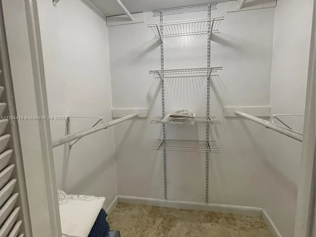 8345 Sunrise Lakes Blvd # 309, Sunrise FL 33322