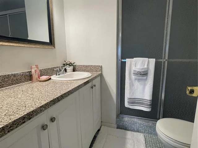 8345 Sunrise Lakes Blvd # 309, Sunrise FL 33322