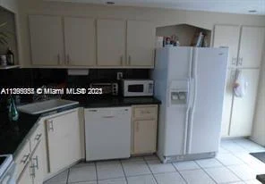 1075 NE Miami Gardens Dr # 509, Miami FL 33179