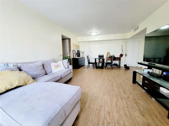 17570 Atlantic Blvd # 508, Sunny Isles Beach FL 33160