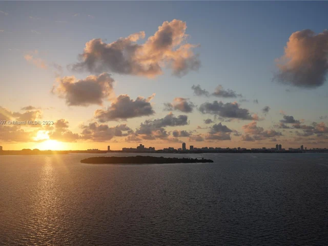 1800 NE 114th St # 1006, Miami FL 33181