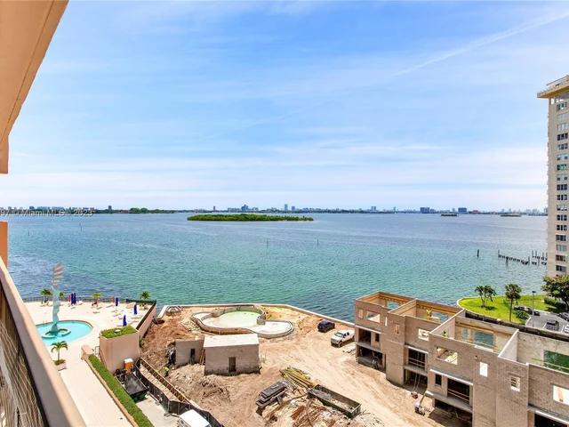 1800 NE 114th St # 1006, Miami FL 33181