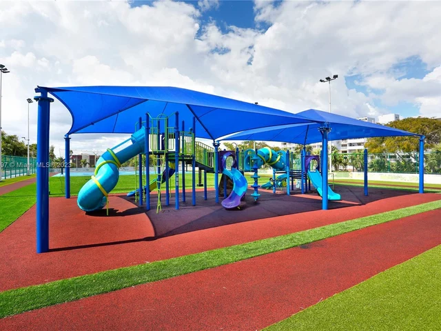 1800 NE 114th St # 1006, Miami FL 33181