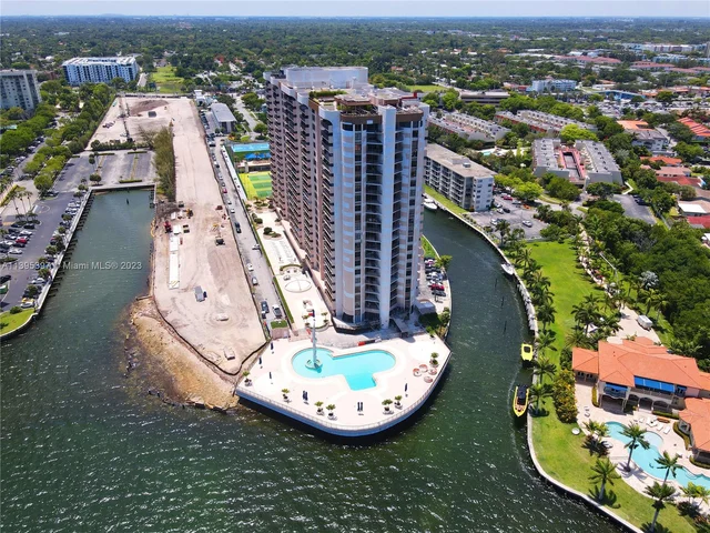 1800 NE 114th St # 1006, Miami FL 33181