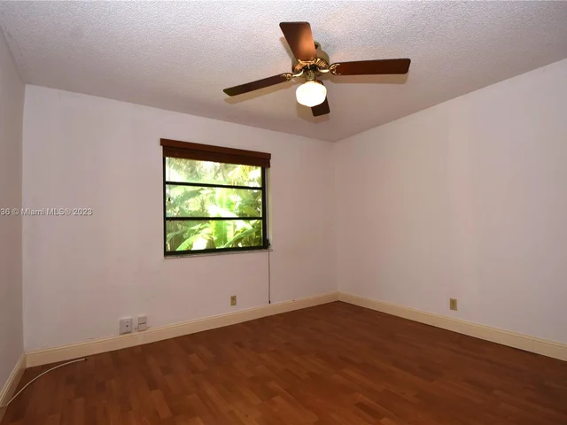 5681 SW 99th Ln, Cooper City FL 33328