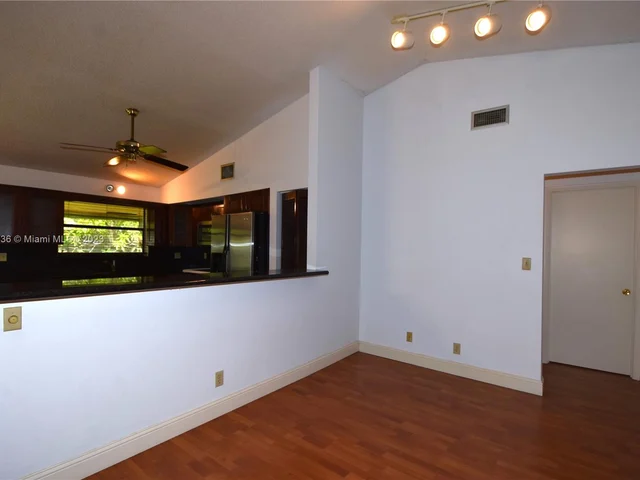 5681 SW 99th Ln, Cooper City FL 33328