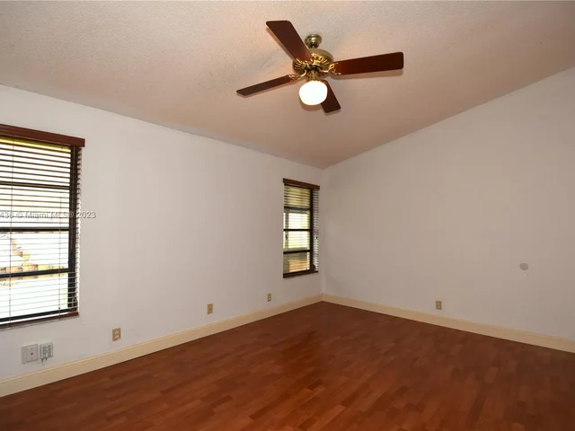 5681 SW 99th Ln, Cooper City FL 33328