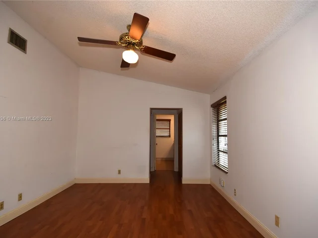 5681 SW 99th Ln, Cooper City FL 33328