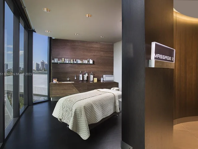 18555 Collins Ave # 1505, Sunny Isles Beach FL 33160