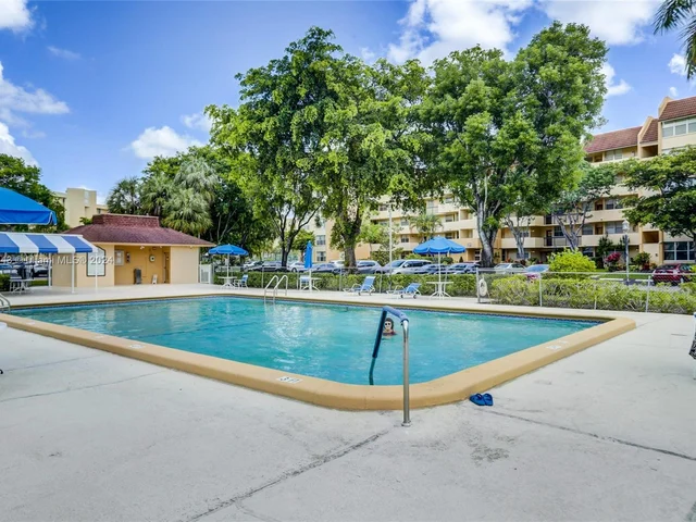 3821 Environ Blvd # 406, Lauderhill FL 33319