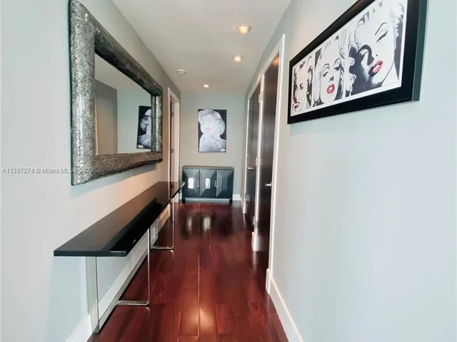 601 NE 36th St # 3201, Miami FL 33137