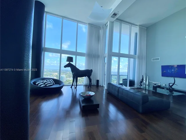 601 NE 36th St # 3201, Miami FL 33137