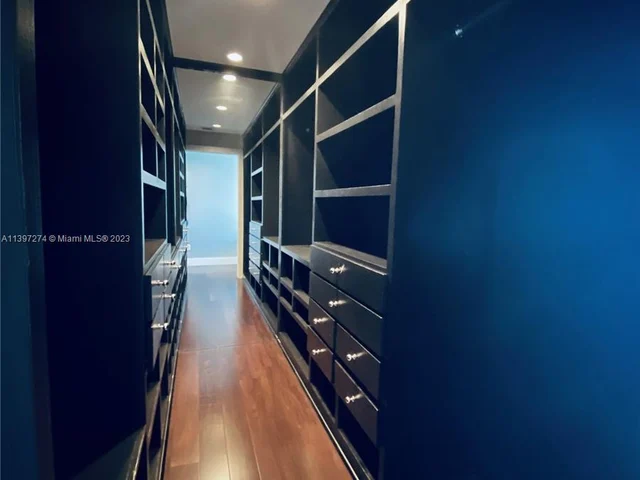 601 NE 36th St # 3201, Miami FL 33137