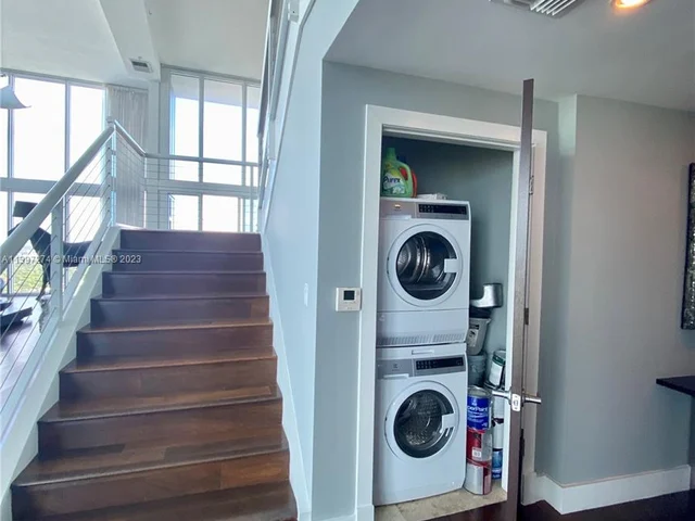 601 NE 36th St # 3201, Miami FL 33137