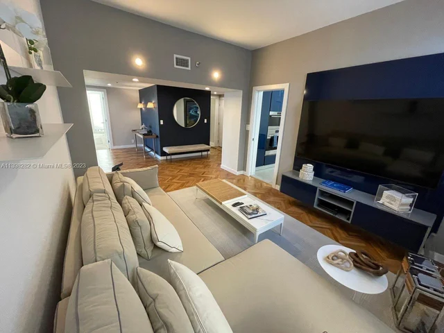 201 Crandon Blvd # 1002, Key Biscayne FL 33149