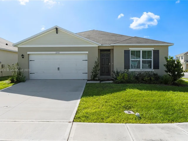 1242 Iguana Loop, Davenport FL 33897