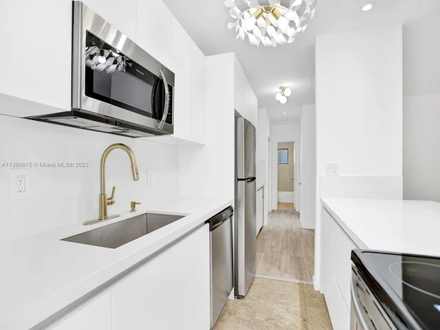 644 Meridian Ave # 12A, Miami Beach FL 33139