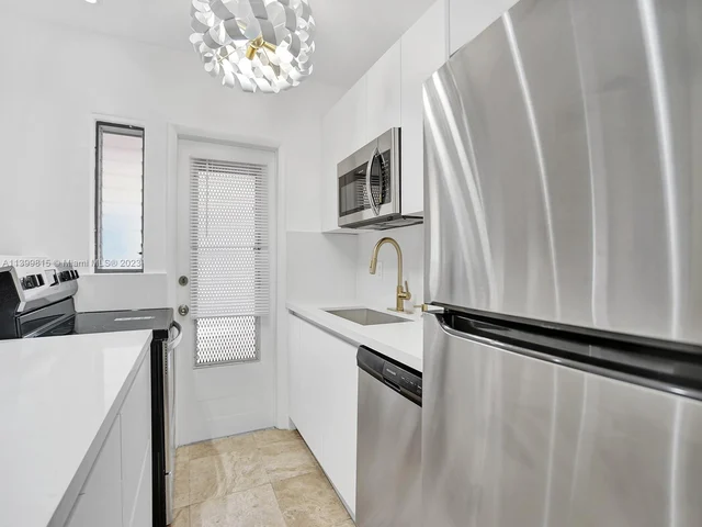 644 Meridian Ave # 12A, Miami Beach FL 33139