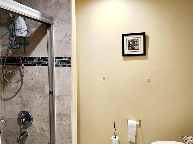 6511 Racquet Club Dr # 46, Lauderhill FL 33319