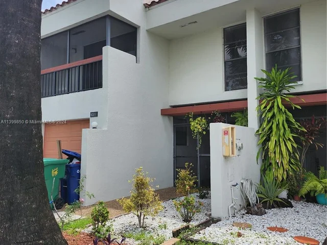 6511 Racquet Club Dr # 46, Lauderhill FL 33319