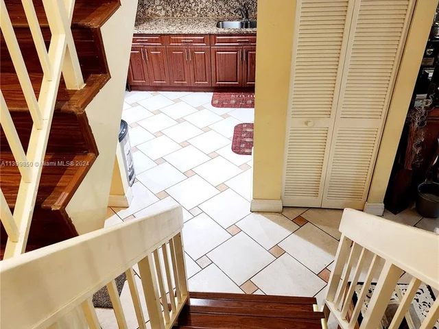 6511 Racquet Club Dr # 46, Lauderhill FL 33319