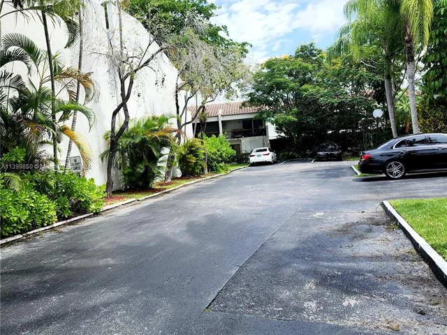 6511 Racquet Club Dr # 46, Lauderhill FL 33319