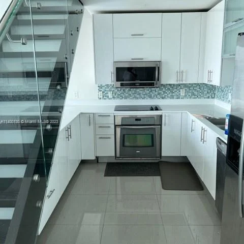 60 SW 13th St # 4803, Miami FL 33130