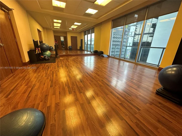 1060 Brickell Ave # 4107, Miami FL 33131