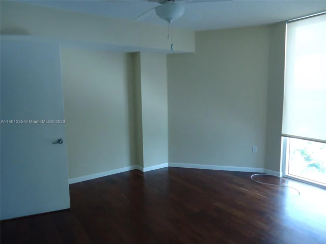 1881 79th St Cswy # 703, North Bay Village FL 33141