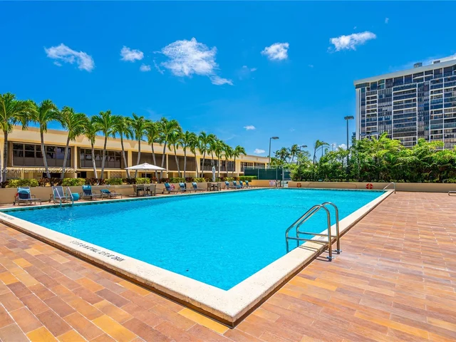 1865 Brickell Ave, Miami FL 33129