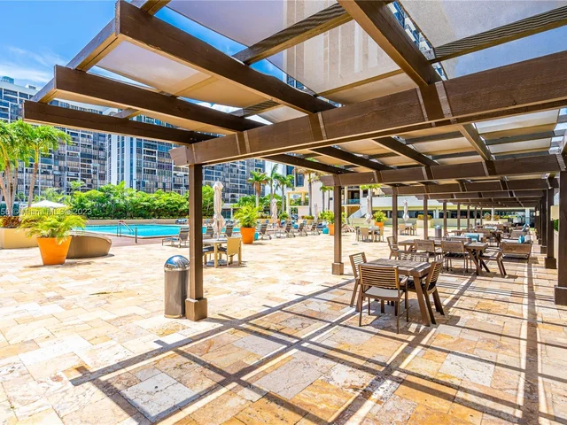 1865 Brickell Ave, Miami FL 33129