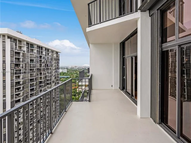 1865 Brickell Ave, Miami FL 33129