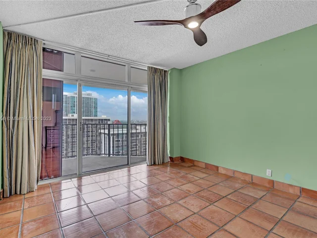 1865 Brickell Ave, Miami FL 33129