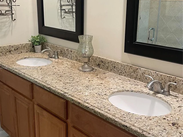 908 9th Way # 908, West Palm Beach FL 33407