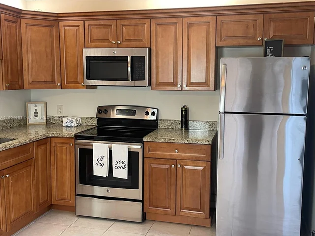 908 9th Way # 908, West Palm Beach FL 33407