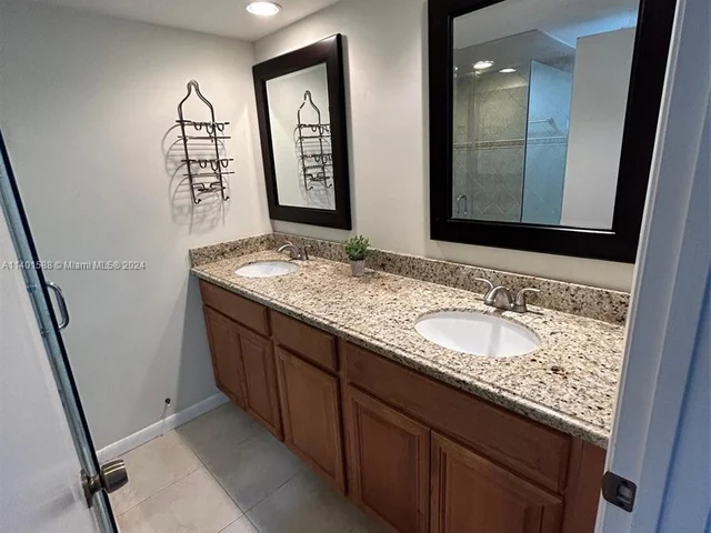 908 9th Way # 908, West Palm Beach FL 33407