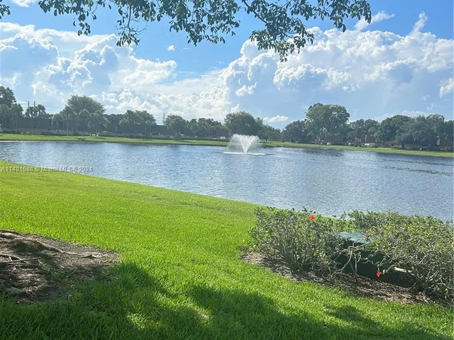 908 9th Way # 908, West Palm Beach FL 33407