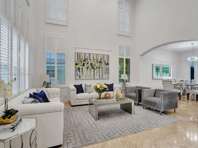 1708 Victoria Pointe Cir, Weston FL 33327