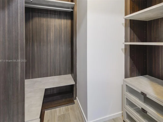 801 S Miami Ave # 1702, Miami FL 33130