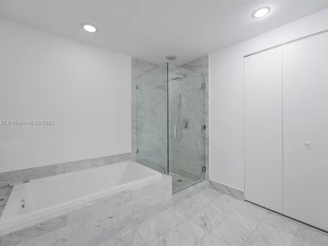 801 S Miami Ave # 1702, Miami FL 33130