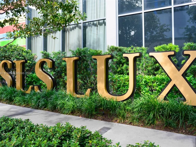 801 S Miami Ave # 1702, Miami FL 33130