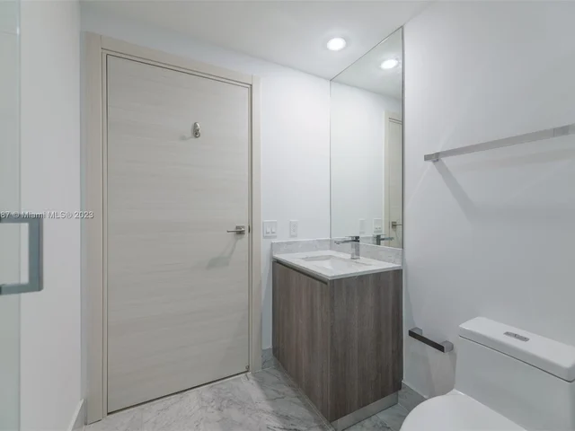 801 S Miami Ave # 1702, Miami FL 33130