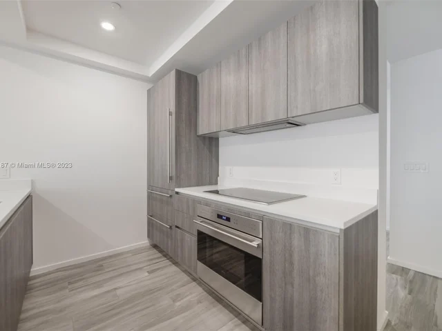 801 S Miami Ave # 1702, Miami FL 33130